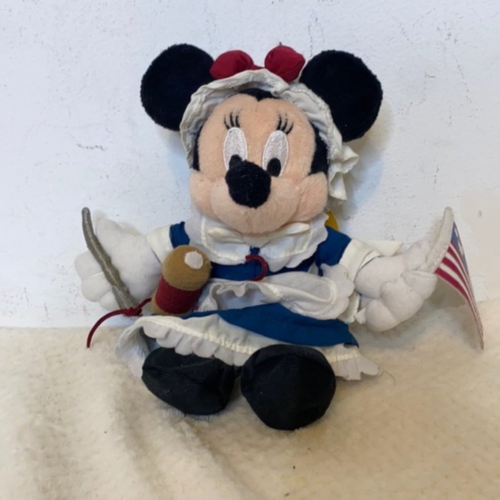 NWT VINTAGE Disney World Exclusive Minnie Mouse Betsy Ross Beanie Plush